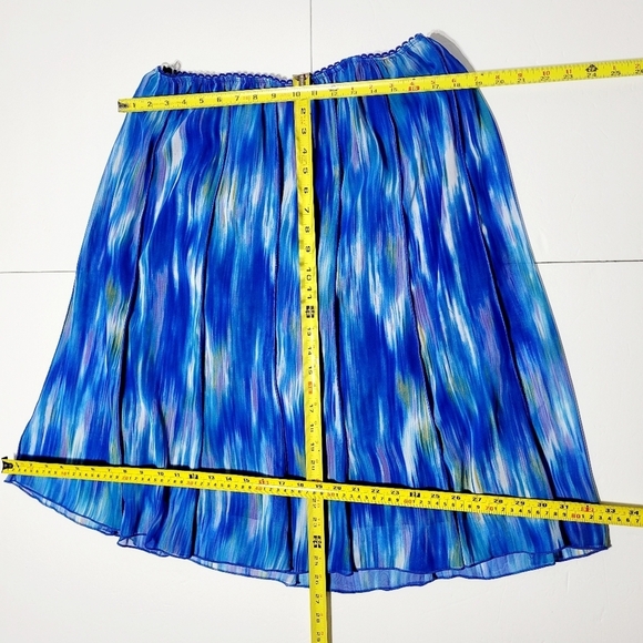 Dressbarn Blue White Purple 12 Panel Skirt (18/20) - Picture 7 of 8